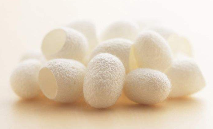 桑蚕丝<a href=//sxhpys.com/ target='_blank'>面料</a>的洗涤方式